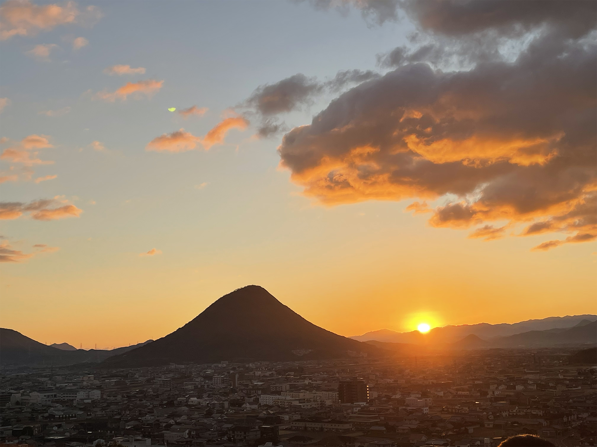 夕方の飯野山